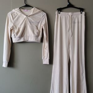 Never Worn Cream Velour Zip Hoodie & Lounge Pants Set